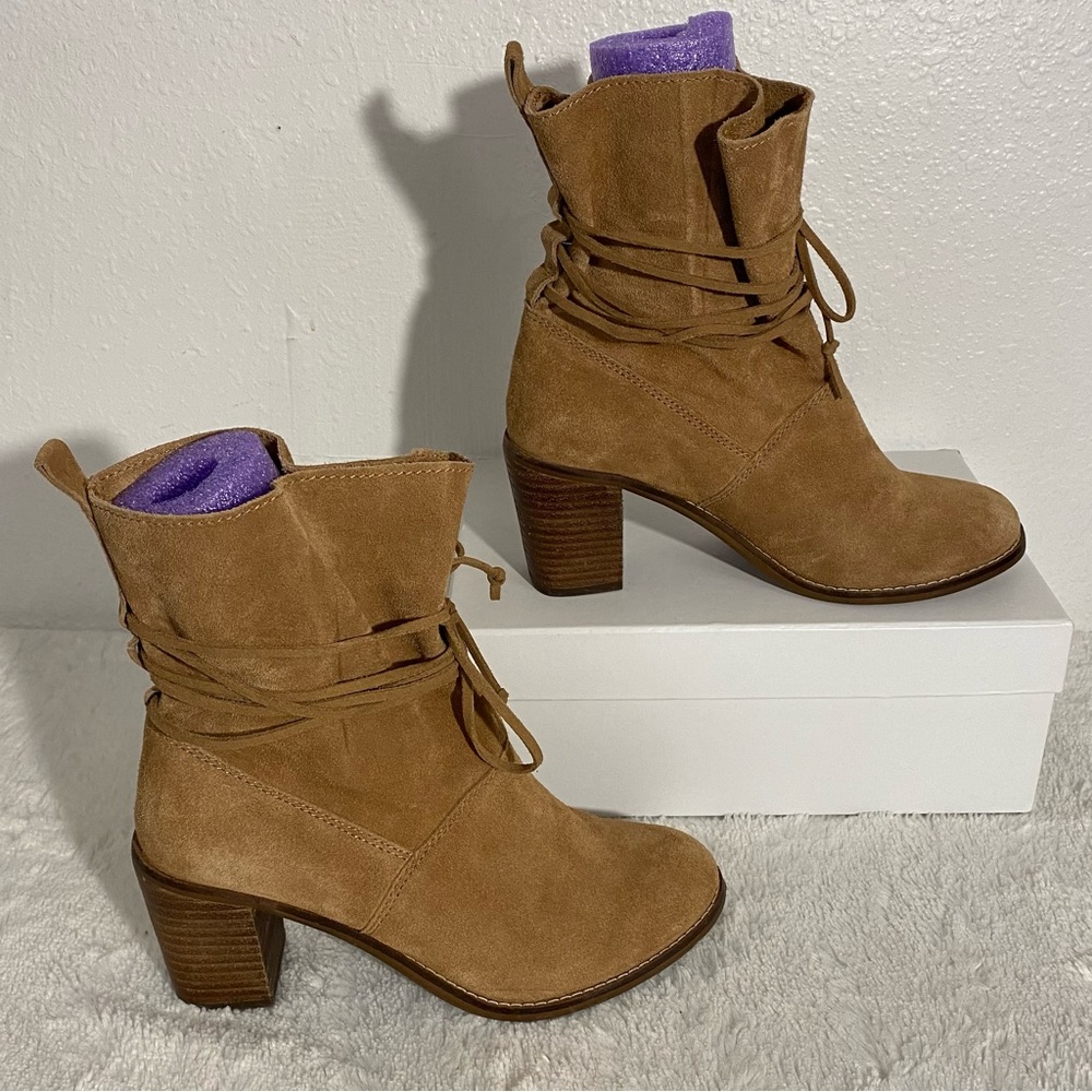 Toms Mila Toffee Suede Ankle Boots Size 7 Pull On Leather Lacing Detail - Picture 4 of 12